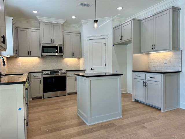 2 Fryer Lane, Bella Vista, AR 72715