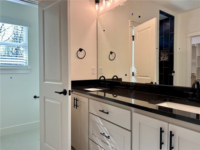 2 Fryer Lane, Bella Vista, AR 72715