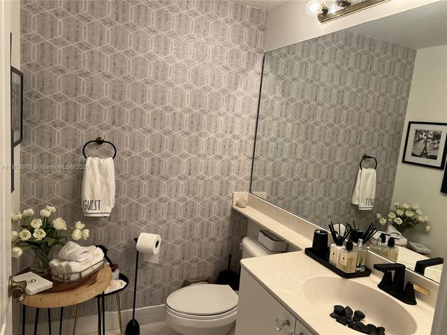 10720 NW 66th St 308, Doral, FL 33178