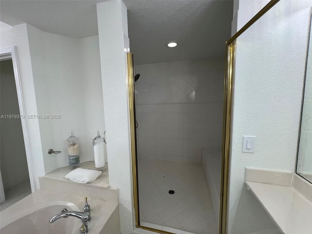 10720 NW 66th St 308, Doral, FL 33178