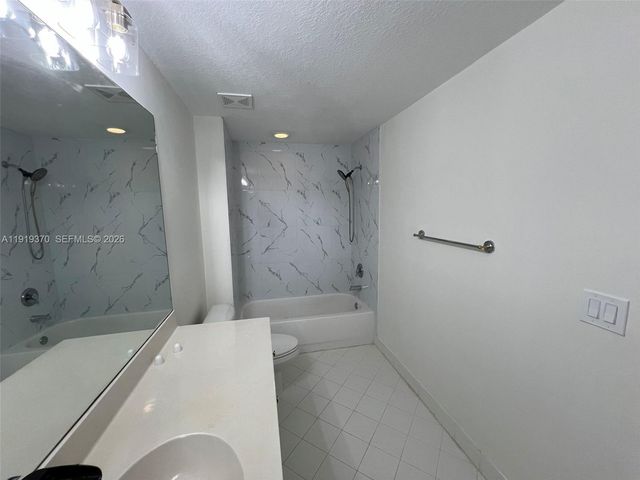 10720 NW 66th St 308, Doral, FL 33178