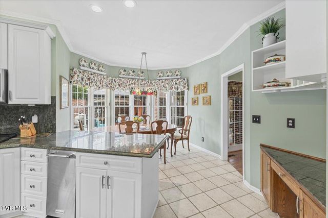 1 Emerald Court, Johnson City, TN 37604