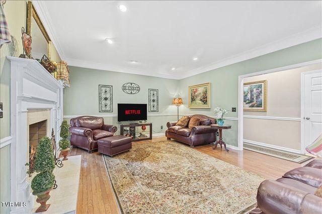 1 Emerald Court, Johnson City, TN 37604