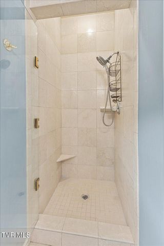 1 Emerald Court, Johnson City, TN 37604
