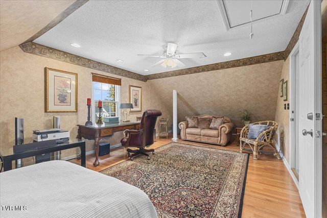 1 Emerald Court, Johnson City, TN 37604