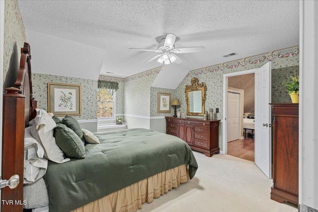 1 Emerald Court, Johnson City, TN 37604