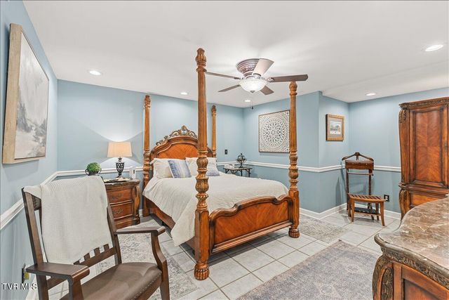 1 Emerald Court, Johnson City, TN 37604