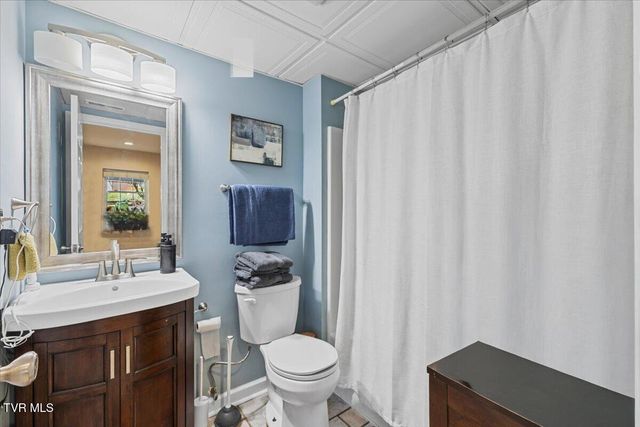 1 Emerald Court, Johnson City, TN 37604