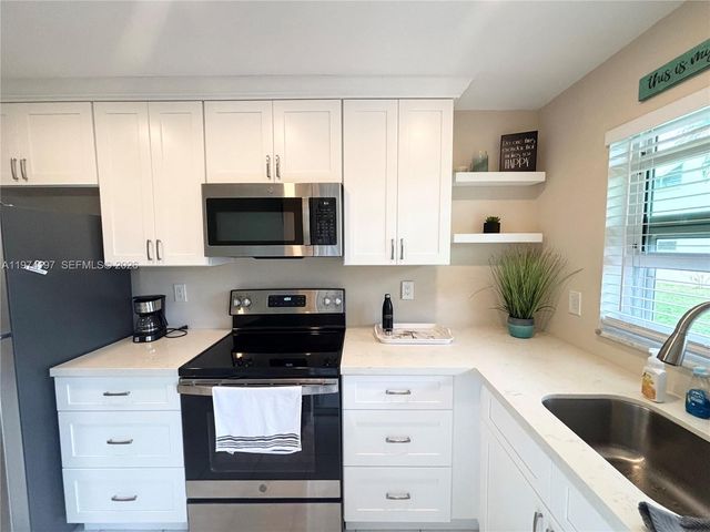 5300 Washington Street O124, Hollywood, FL 33021