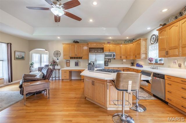 5815 County Road 448, Poplar Bluff, MO 63901