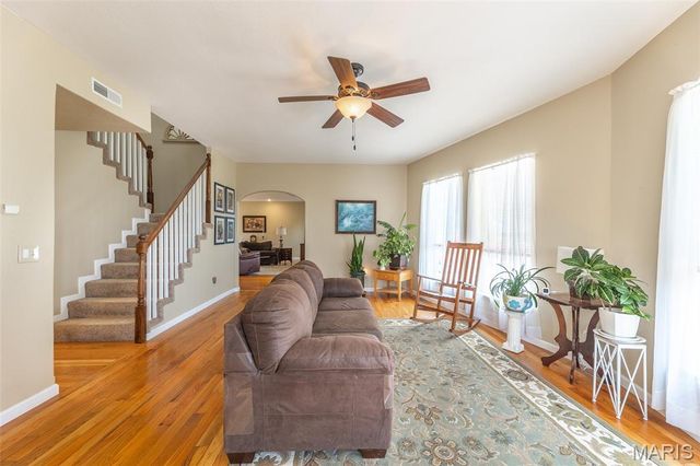 5815 County Road 448, Poplar Bluff, MO 63901