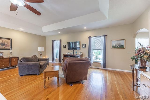 5815 County Road 448, Poplar Bluff, MO 63901