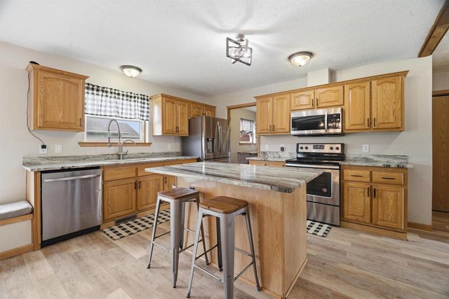 311 N 3RD STREET, Hilbert, WI 54129