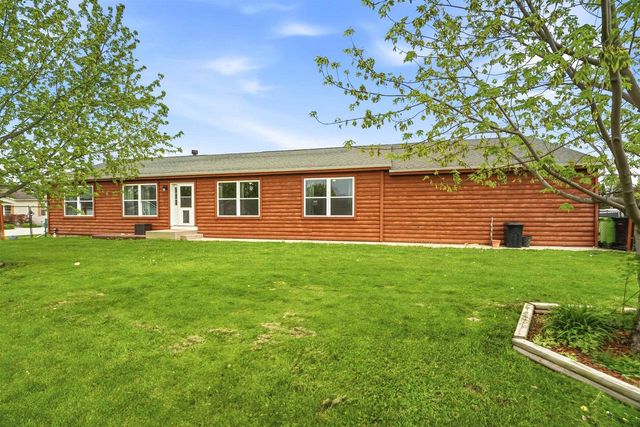 311 N 3RD STREET, Hilbert, WI 54129