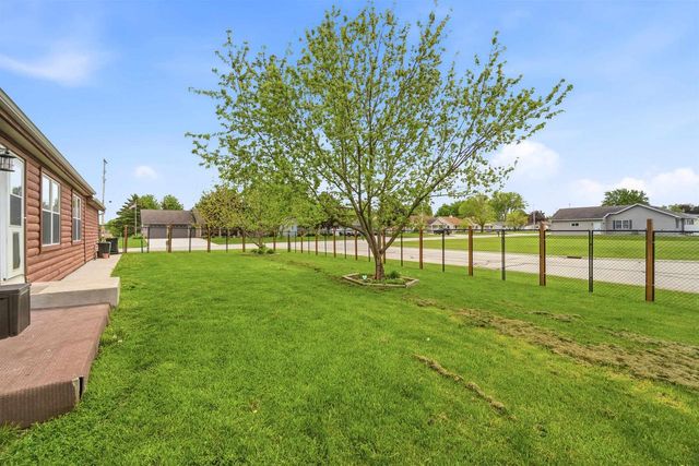 311 N 3RD STREET, Hilbert, WI 54129