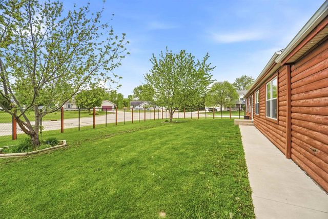 311 N 3RD STREET, Hilbert, WI 54129