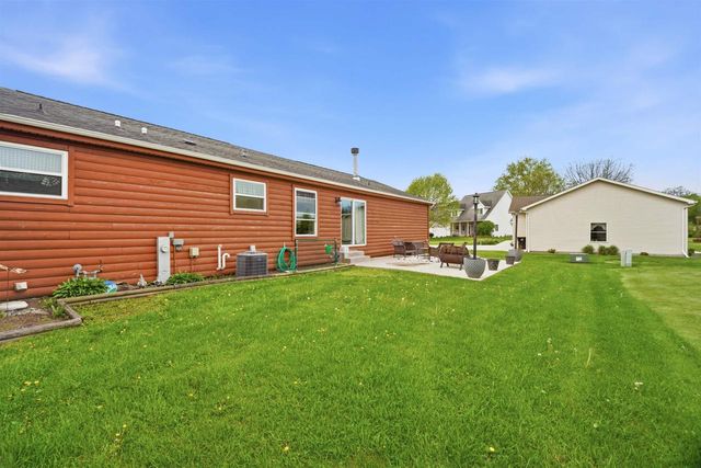 311 N 3RD STREET, Hilbert, WI 54129