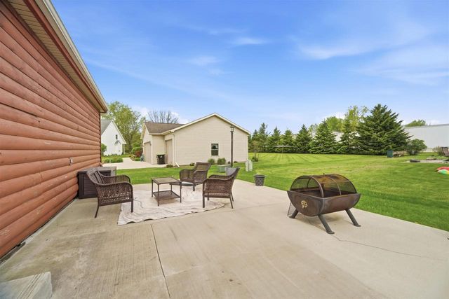 311 N 3RD STREET, Hilbert, WI 54129
