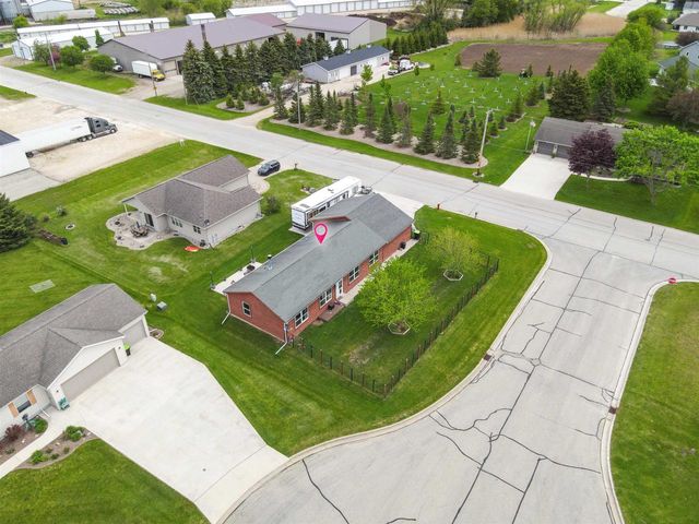 311 N 3RD STREET, Hilbert, WI 54129
