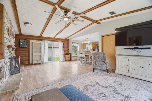 311 N 3RD STREET, Hilbert, WI 54129