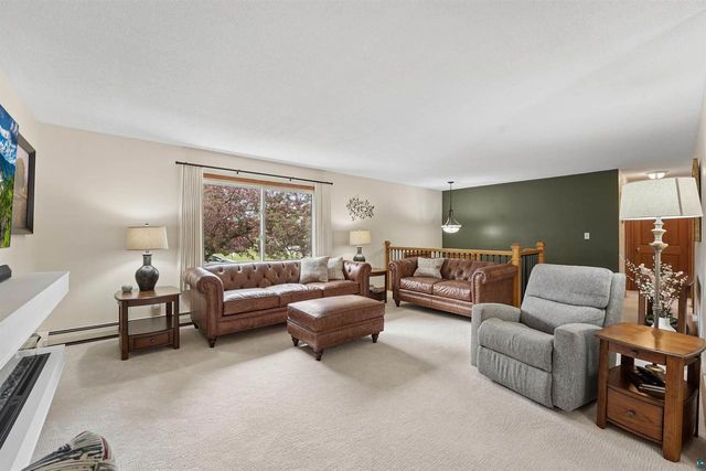 59 Highgate St, Superior, WI 54880