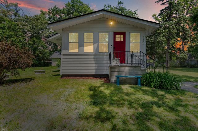 3070 Grove Street, Keego Harbor, MI 48320