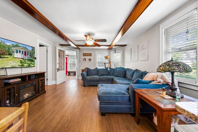 3070 Grove Street, Keego Harbor, MI 48320