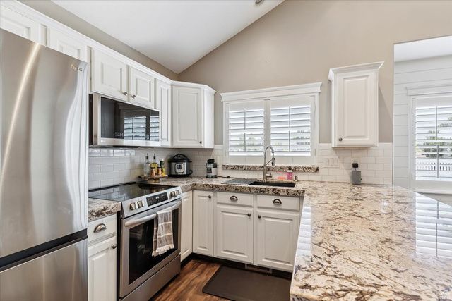 1441 BRIDGEVIEW DR, Layton, UT 84041