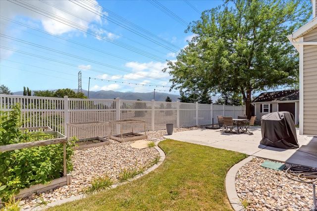 1441 BRIDGEVIEW DR, Layton, UT 84041