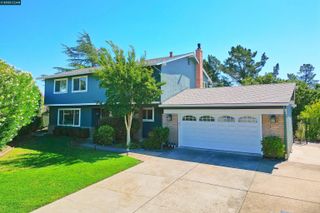 152 Rosemont Court, Walnut Creek, CA 94597