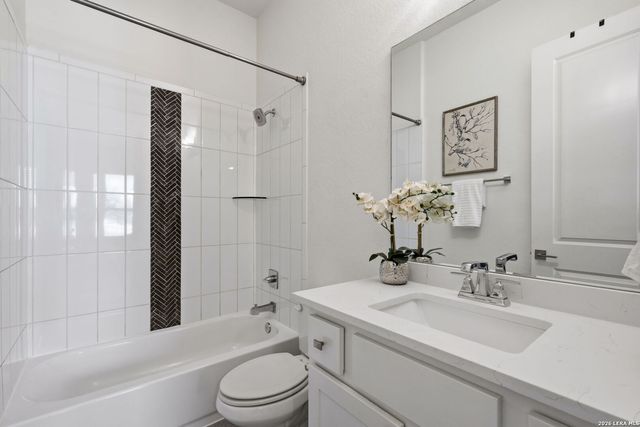 982 Belle Oaks, Bulverde, TX 78163