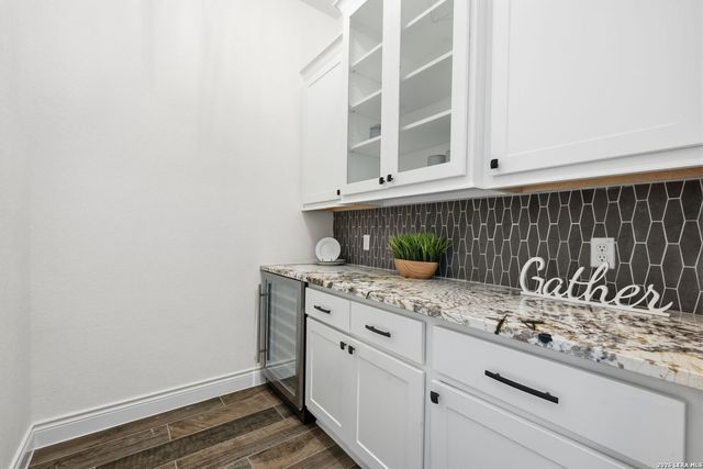 982 Belle Oaks, Bulverde, TX 78163