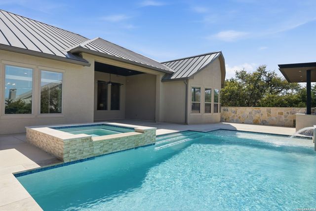 982 Belle Oaks, Bulverde, TX 78163