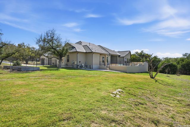 982 Belle Oaks, Bulverde, TX 78163