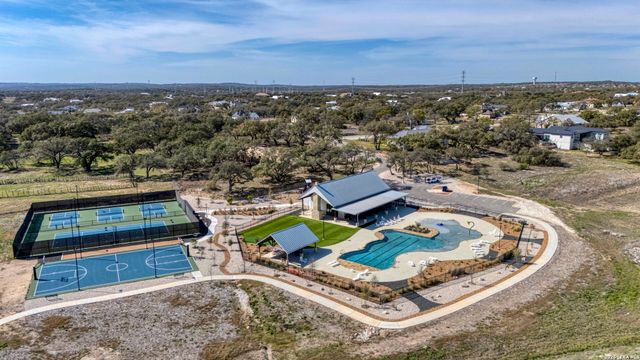 982 Belle Oaks, Bulverde, TX 78163