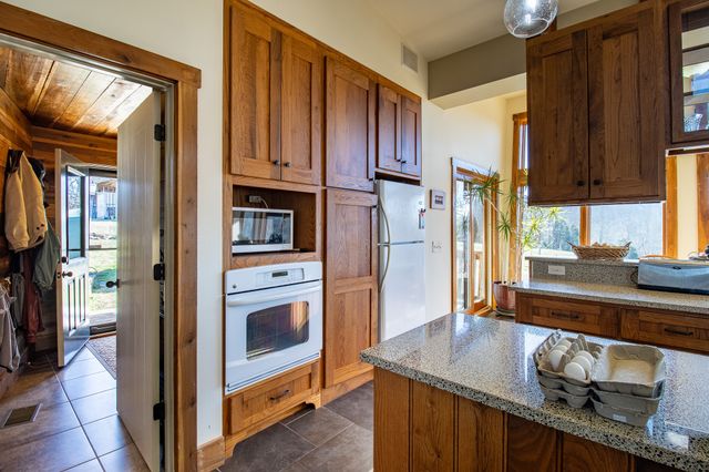 2016 Valley View Rd, Joelton, TN 37080