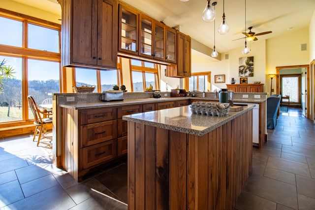 2016 Valley View Rd, Joelton, TN 37080