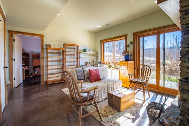 2016 Valley View Rd, Joelton, TN 37080