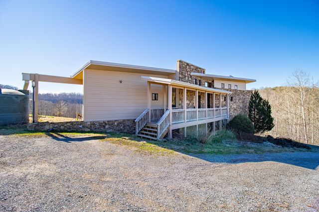 2016 Valley View Rd, Joelton, TN 37080