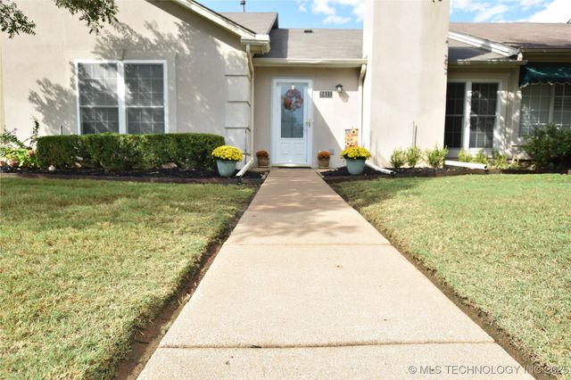 8411 E 83rd Street, Tulsa, OK 74133