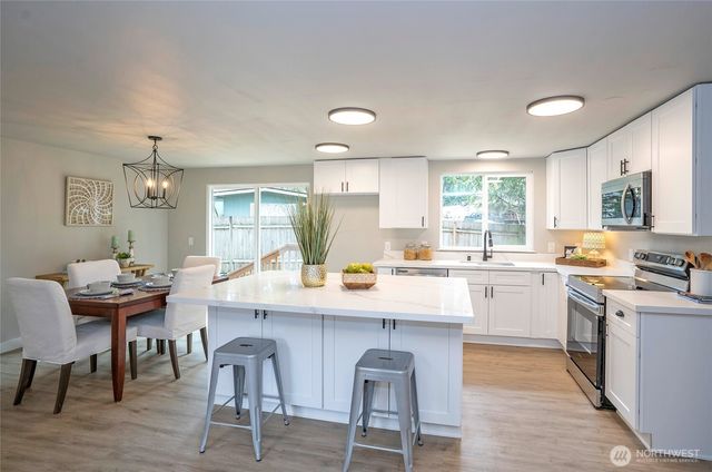 19801 67th Avenue E, Spanaway, WA 98387