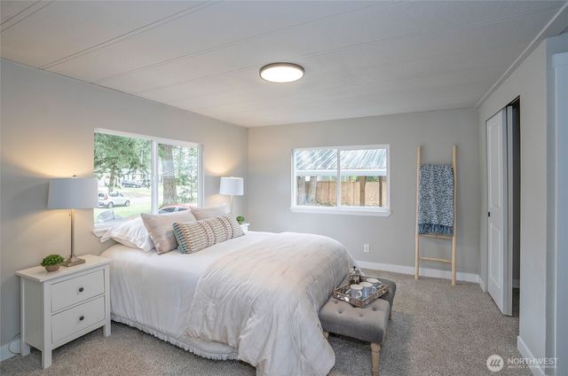 19801 67th Avenue E, Spanaway, WA 98387