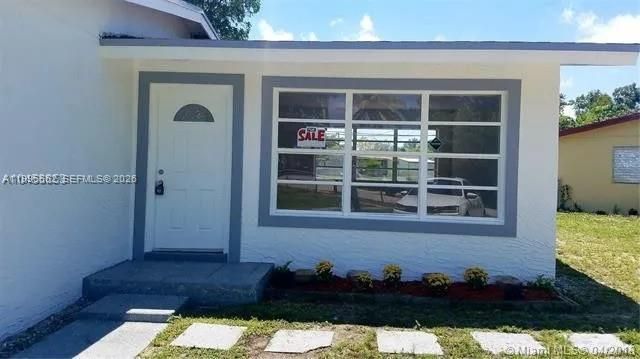 1218 NW 15th St, Fort Lauderdale, FL 33311