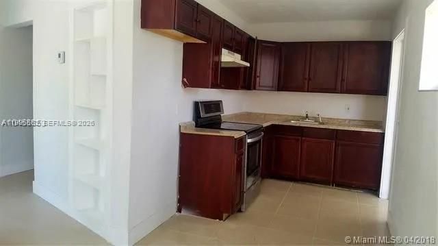 1218 NW 15th St, Fort Lauderdale, FL 33311