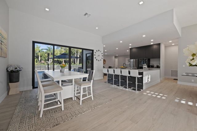 1950 S Club Drive, Wellington, FL 33414
