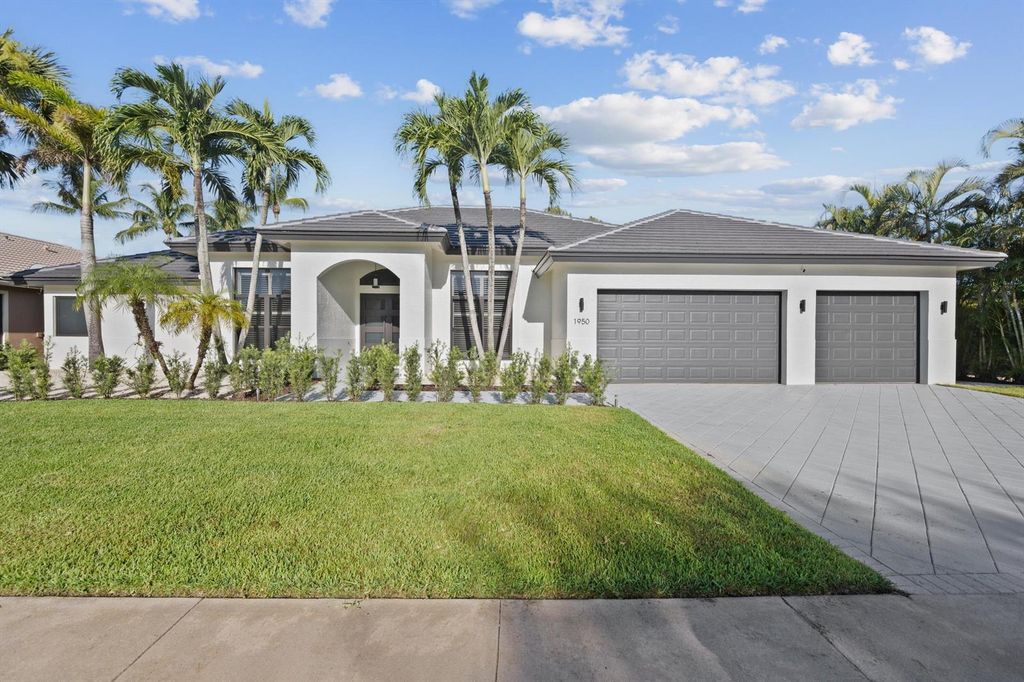 1950 S Club Drive, Wellington, FL 33414