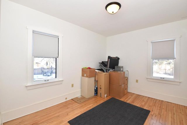 6426 W Wisconsin AVENUE, Wauwatosa, WI 53213