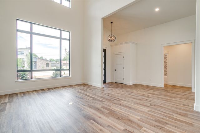2600 Easy Street, Mineral Wells, TX 76067