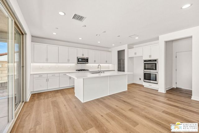 35899 Lasuen Street, Palm Desert, CA 92211