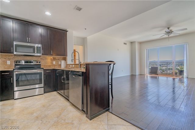 8255 Las Vegas Boulevard 906, Las Vegas, NV 89123